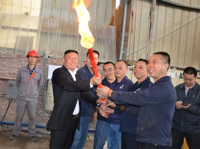 熱烈祝賀公司一車間窯爐成功復(fù)產(chǎn)點(diǎn)火！